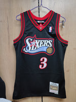 Mitchell & Ness Allen Iverson Philadelphia 76ers 1997-98 Swingman Jersey - Black