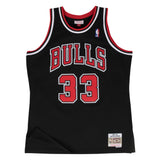 (G1) Mitchell & Ness Scottie Pippen Chicago Bulls Alternate 1997-98 Swingman Jersey - Black