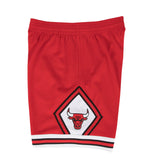 Mitchell & Ness Chicago Bulls Road 1997-98 Swingman Shorts - Red